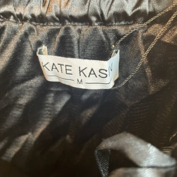 NEW Kate Kasin Women's High Waisted Pleated Swing Skirt Size M Black - Picture 3 of 5